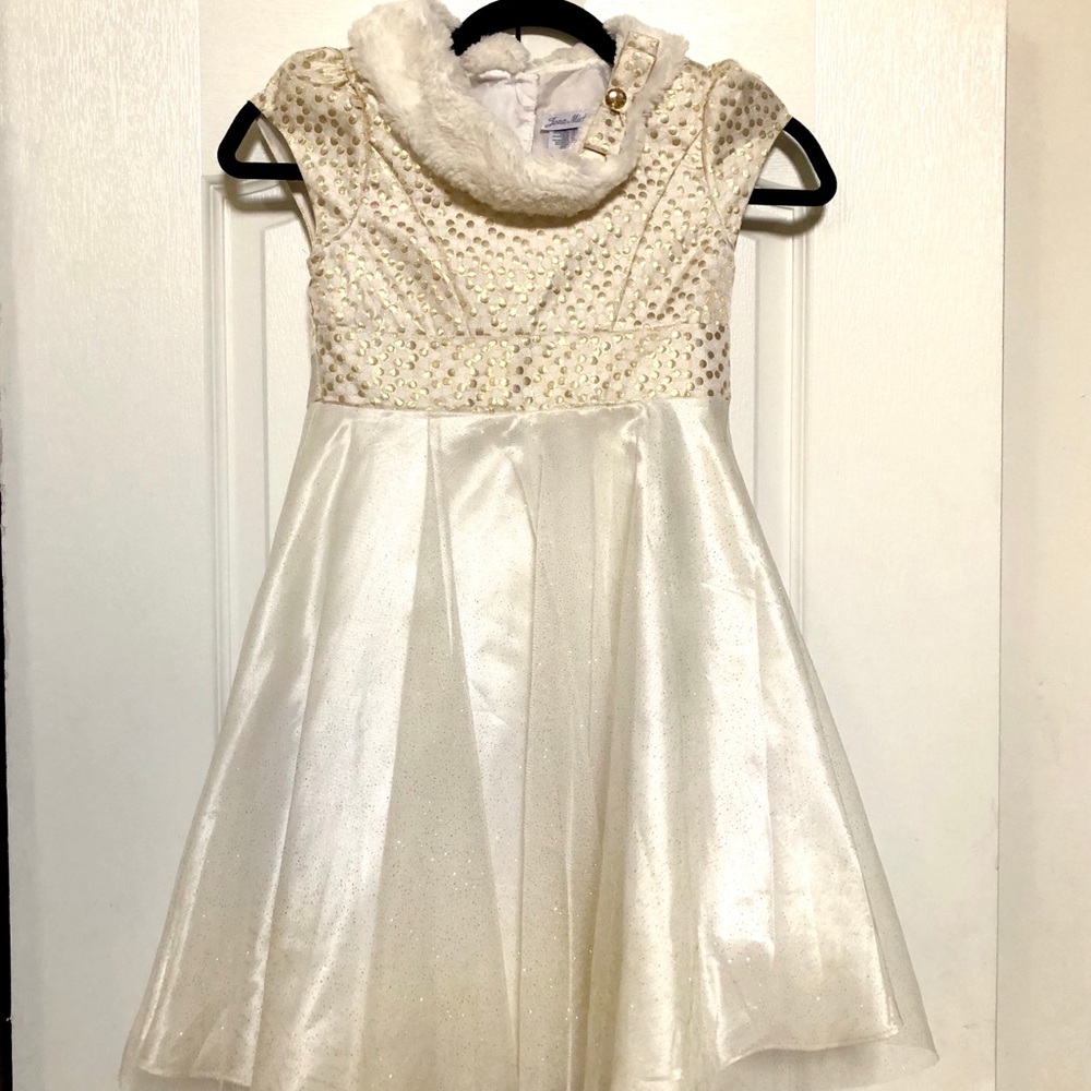 EUC Girls Ivory/Gold  Dress With Faux Fur